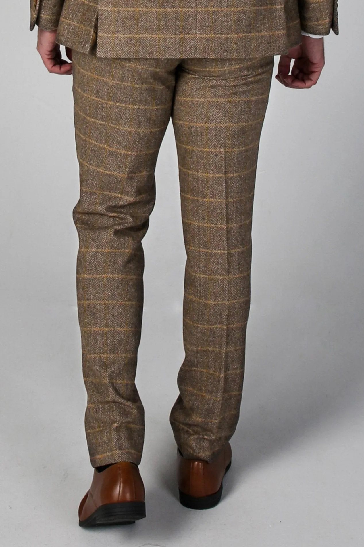 Harris Brown Tweed Check Three Piece Suit