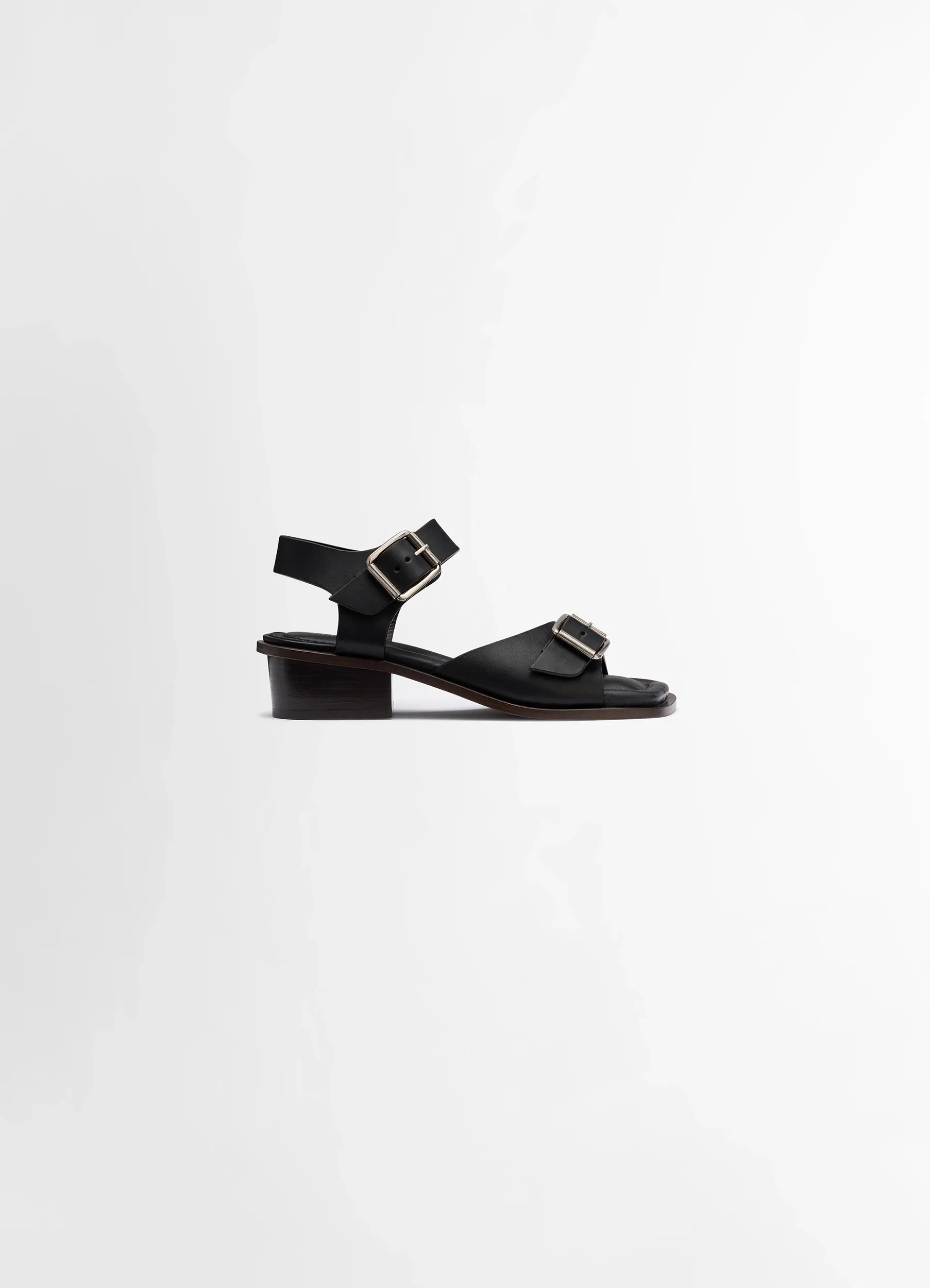 SQUARE HEELED SANDALS WITH STRAPS 35