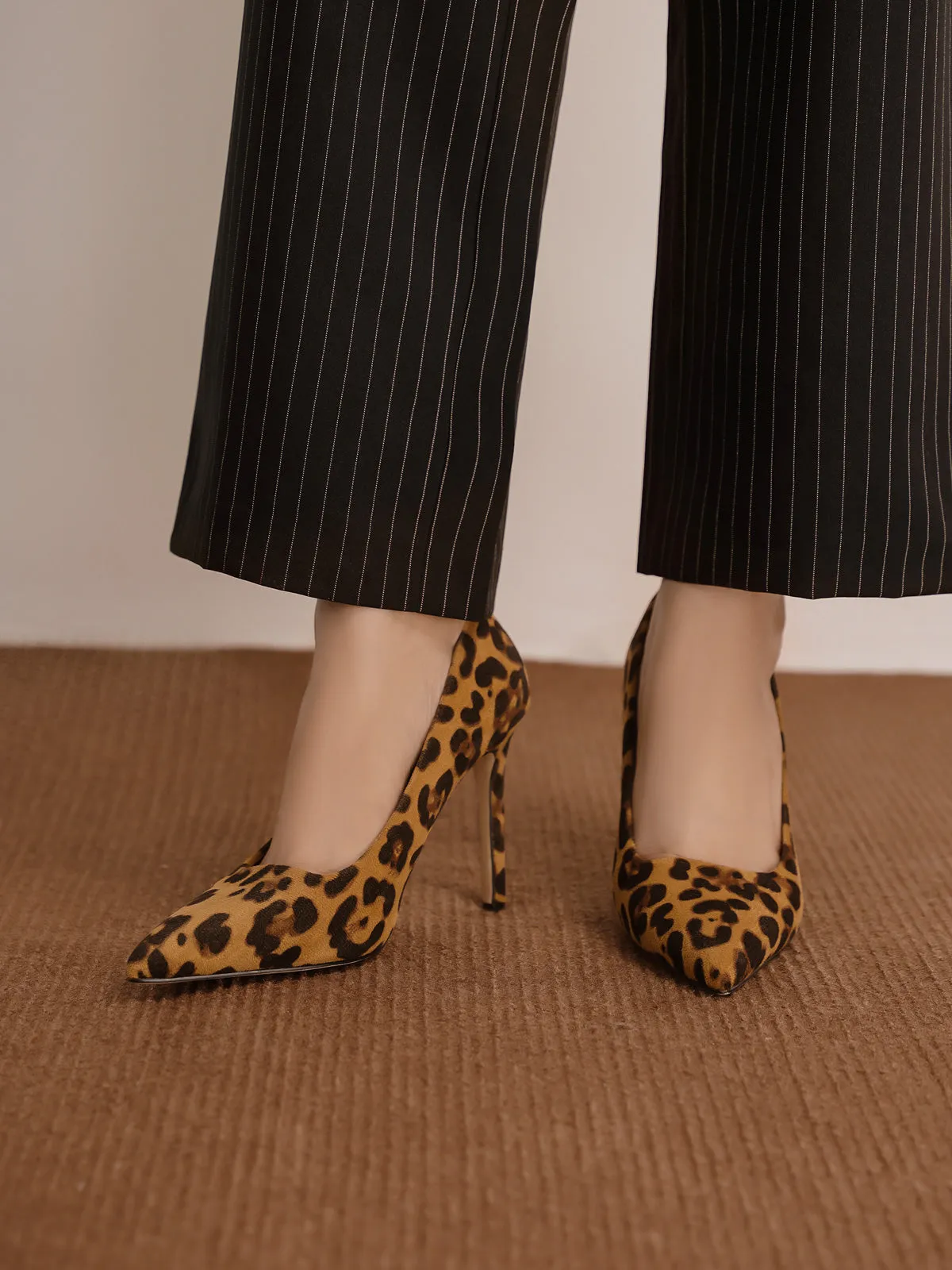 Womens "EYDIE" Printed Pointy Courts